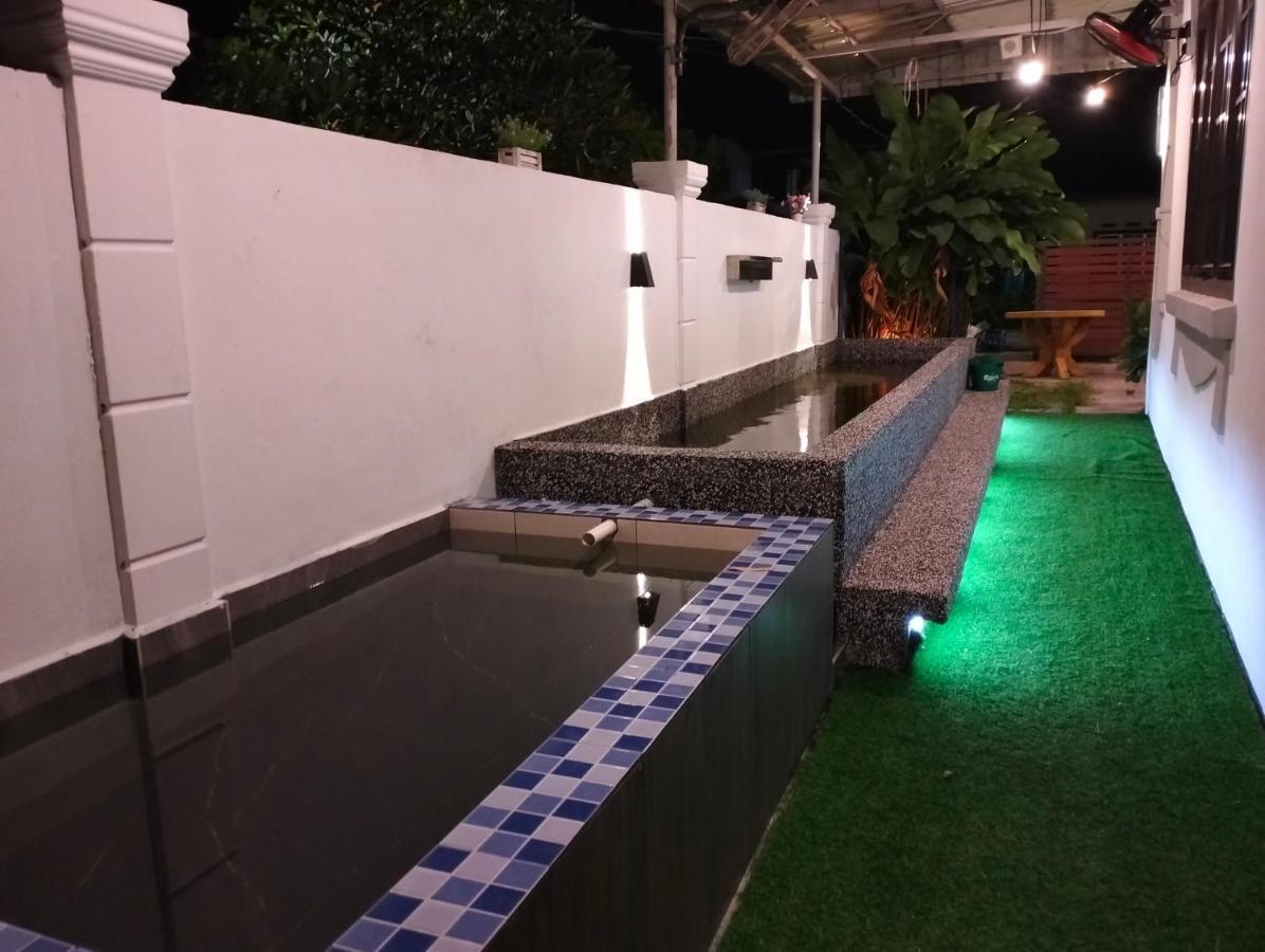 Melaka Homestay Garden Hideout Pax13 المظهر الخارجي الصورة